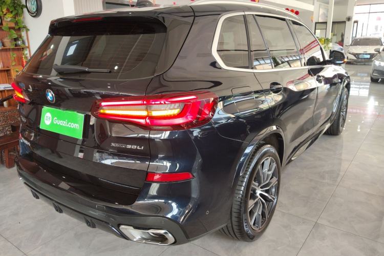 Used BMW X5 2022 Restyled xDrive 30Li Luxury Version M Sport Package
