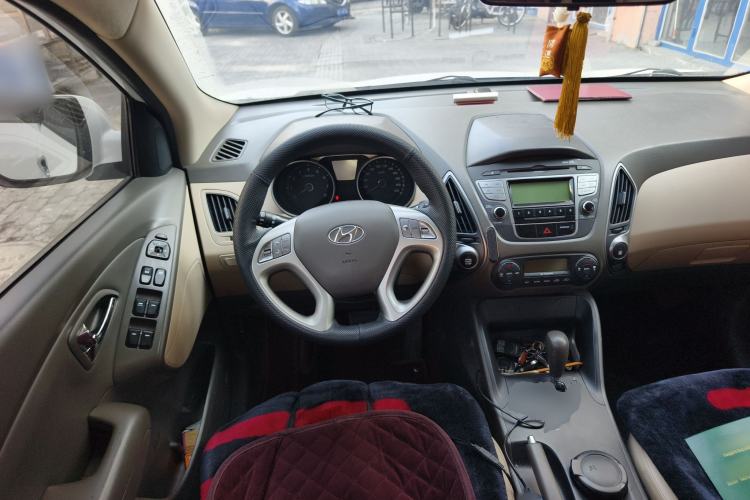 Used Hyundai ix35 2012 2.0L Automatic Two-Wheel Drive Elite Edition GLS
