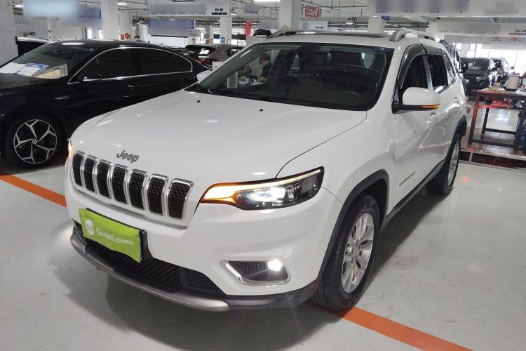 Used Jeep Cherokee 2019 2.0T Two-Wheel Drive Smart Enjoyment Version China V