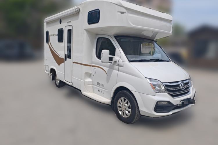 Used SAIC MAXUS V80 RV  Front Right 45 Deg