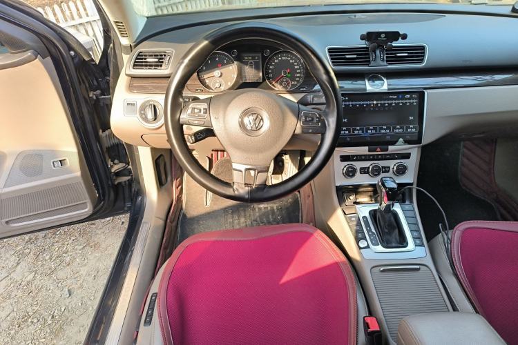 Used Volkswagen Magotan 2012 Facelift 1.8TSI Prestige Model Steering Wheel