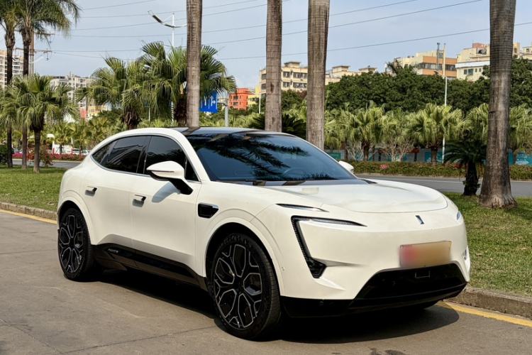 Used Avatr 11 2022 Long-Range Dual-Motor Luxury Edition 5 Seats
