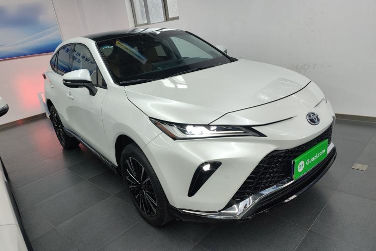 Used Toyota Venza 2022 2.0L CVT Four-Wheel Drive Supreme Edition Front Right 45 Deg