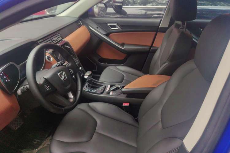 Used JMC Yusheng S330 2016 1.5L GTDi Automatic Two-Wheel Drive Prestige Edition