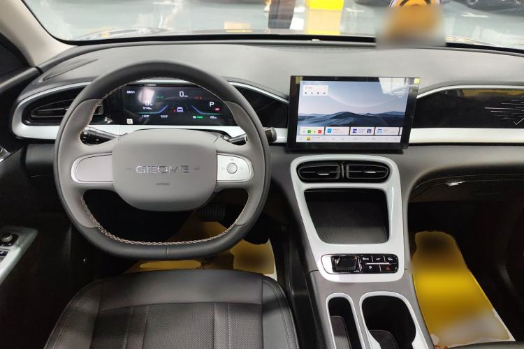 Used Geely Galaxy Geome 2025 310km Youth Edition Center Console