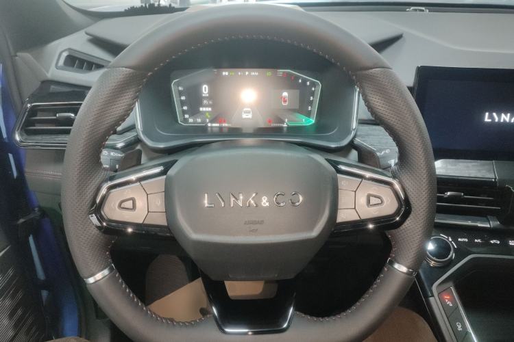 Used Lynk & Co 06 2020 1.5T JinPro model