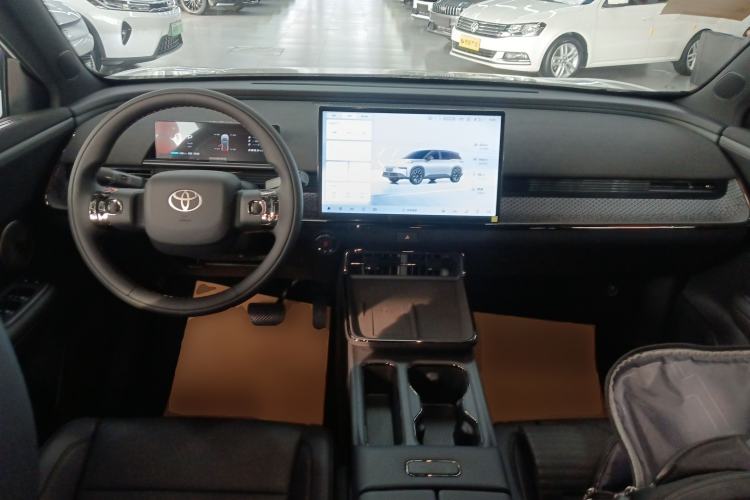 Used Toyota BZ 3X 2025 520 Pro Center Console