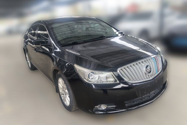 Used Buick LaCrosse 2013 2.4L SIDI Elite Comfort Version Front Right 45 Deg