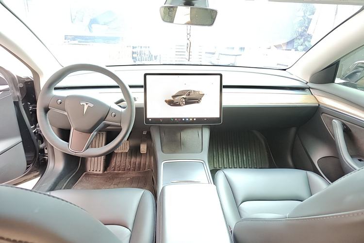 Used Tesla Model 3 2022 Rear-Wheel-Drive Version Center Console