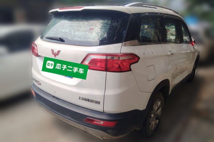 Used Wuling Hongguang S3 2018 1.5T Manual Luxury Model China V Standard