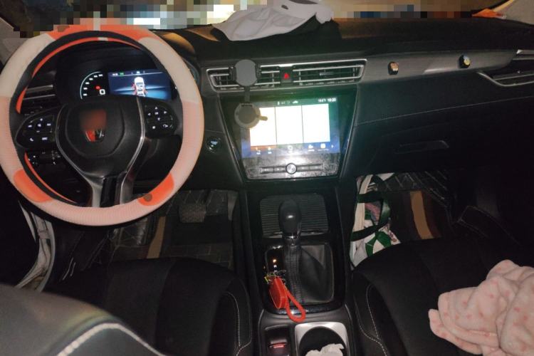 Used Roewe i5 2020 1.5L Automatic 4G Connect Luxury Flagship Edition
