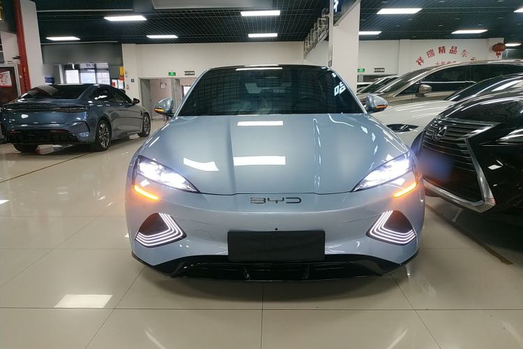 Used BYD Seal 2022 550 km Standard Range Rear-Wheel Drive Prestige Version
