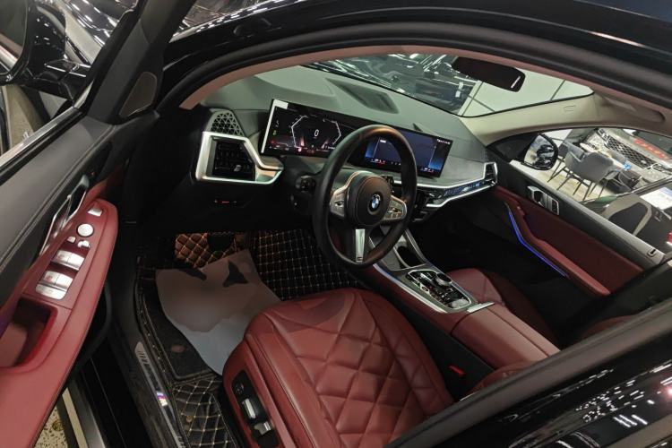 Used BMW X5 2023 xDrive 30Li M Sport Package
