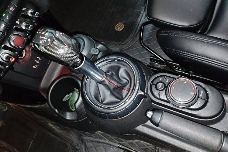Used MINI 2016 2.0T COOPER S Pioneer Edition Gear Lever