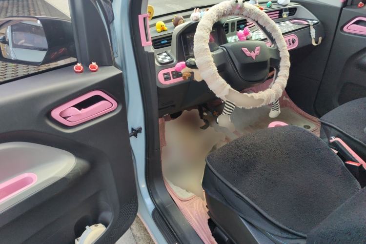 Used Wuling Hongguang MINIEV 2020 Enjoyment Model Lithium Iron Phosphate Driver Seat