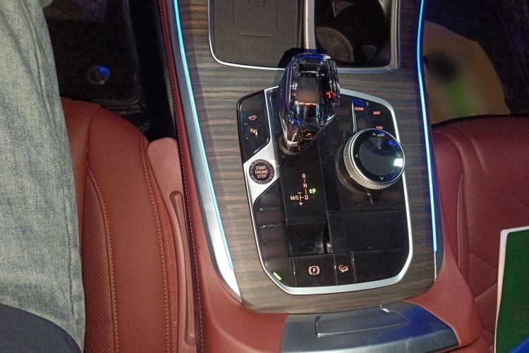 Used BMW X5 2022 Restyled xDrive 40Li M Sport Package Gear Lever