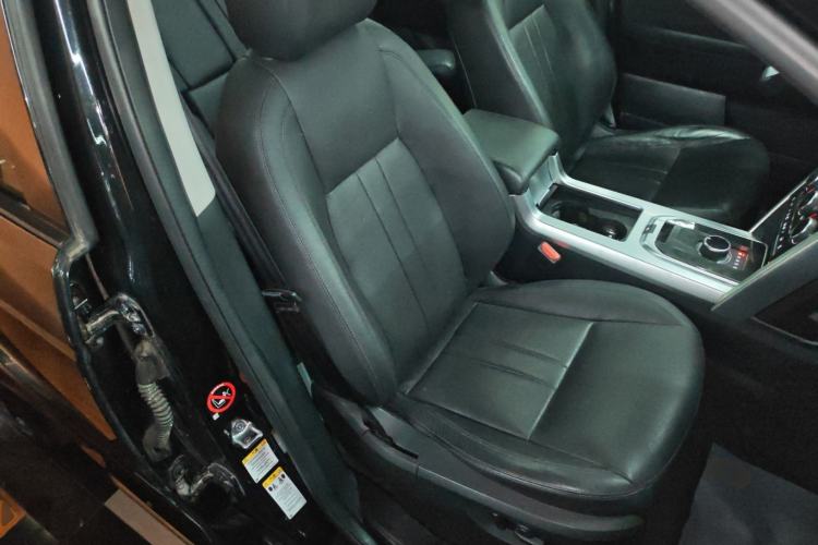 Used Land Rover Discovery Sport 2018 240 PS HSE Version