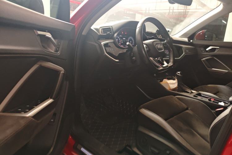 Used Audi Q3 2021 35 TFSI Fashion Dynamic Model