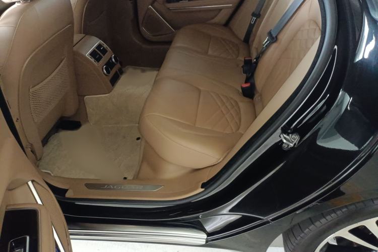 Used Jaguar XFL 2023 XFL 2.0T P250 Two-Wheel-Drive Luxury Deluxe Edition