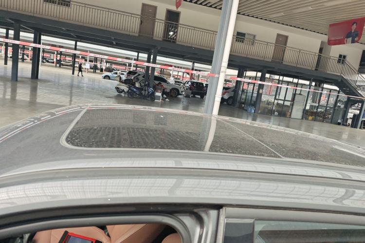 Used CHANGAN UNI-Z New Energy 2024 Blue Whale Smart Electric iDD 125km Beyond Edition Roof