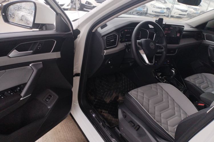 Used Volkswagen Tayron 2024 300TSI Two-Wheel-Drive Luxury Plus Advanced Version Driver Seat