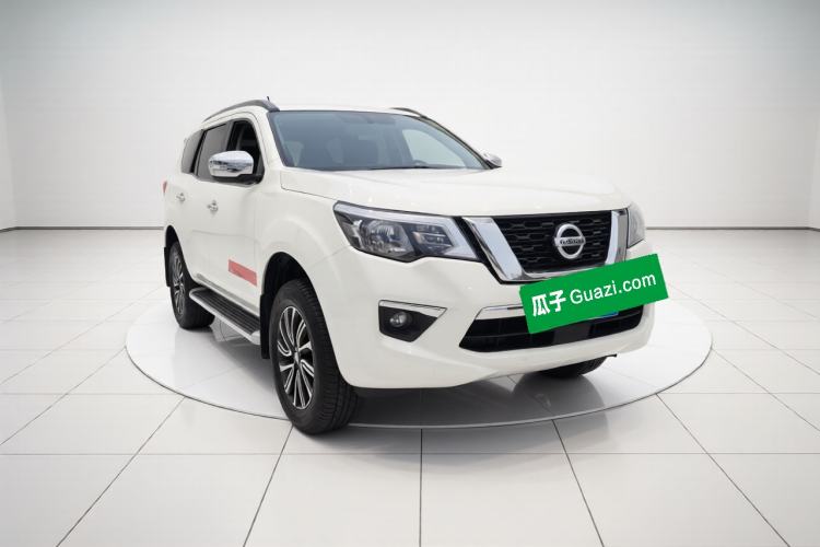 Used Nissan Terra 2018 2.5L Automatic 4x4 Luxury Edition Exterior 2