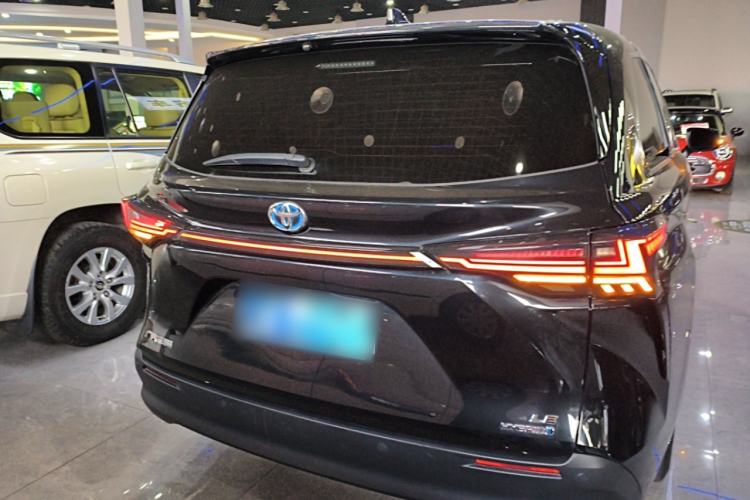 Used Toyota SIENNA 2021 2.5L Hybrid Comfort Edition Rear