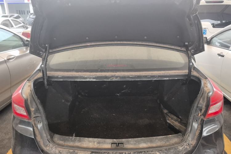 Used Zotye Z500 2015 1.5T Manual Luxury Model