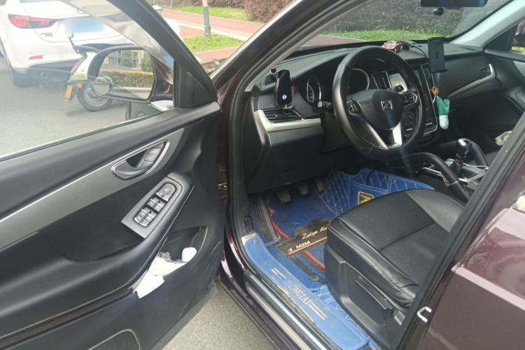 Used Zotye SR7 2016 1.5T Manual Cube Road Edition China V Standard