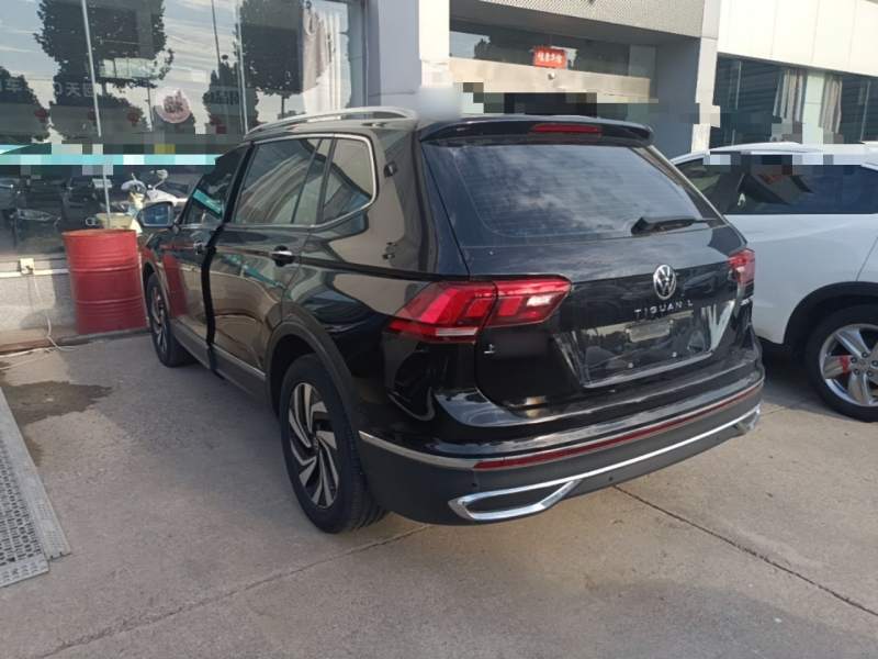 Used Volkswagen Tiguan L 2023 280TSI Automatic Two-Wheel Drive Trendy Innovation Limited Edition — 28