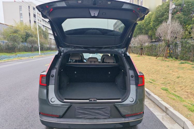 Used Volvo Volvo XC70 Plug-in Hybrid 2026 Model Four-Wheel Drive Long-Range Ultra