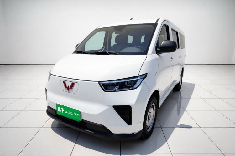 Used Wuling Yangguang 2024 300KM Comfort Version Passenger Van 75kW Guazi used car, China used car export, Used car for sale, Used cars, Cheapest cars for sale