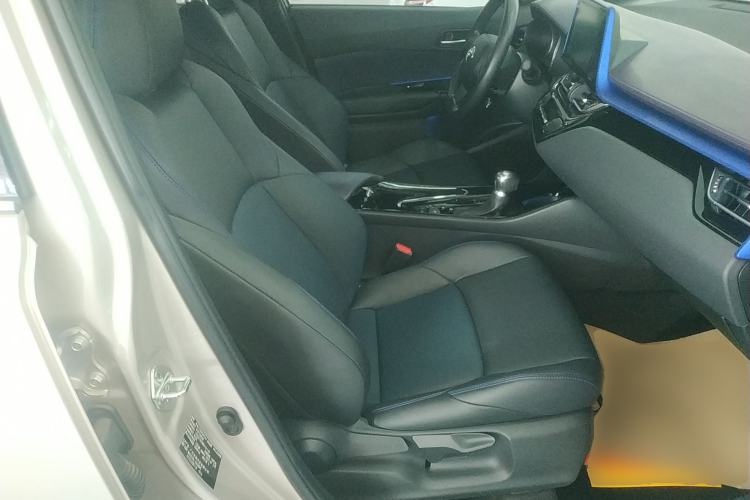 Used Toyota C-HR 2020 2.0L Leading Edition Right Front Seat