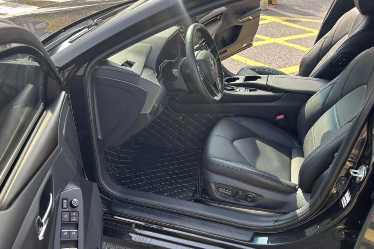 Used Toyota Avalon 2019 2.0L Luxury Edition China VI Standard