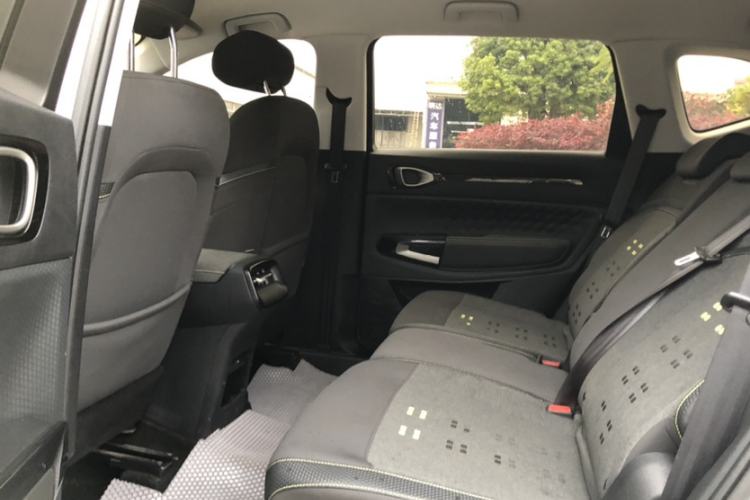 Used Baojun RM-5 2019 1.5L Manual Elite Edition with 24-hour Online Service 5 Seats Interior 3