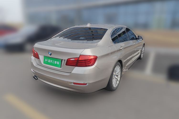 Used BMW 5 Series 2017 525Li Luxury Design Package Rear Right 45 Deg