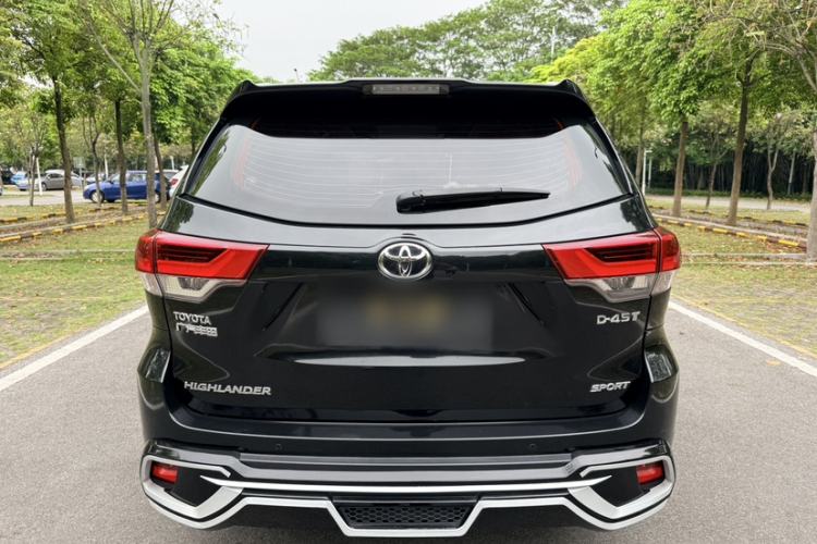 Used Toyota Highlander 2018 2.0T Two-Wheel Drive Luxury Edition 7 Seats China VI Standard Exterior 4
