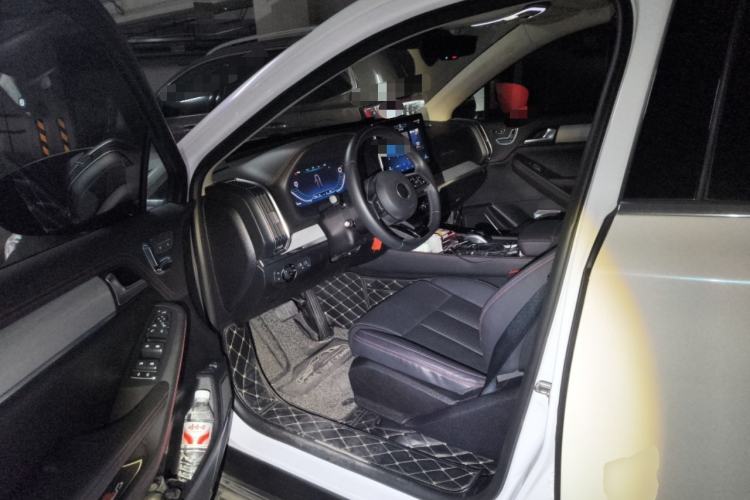 Used BYD Tang New Energy 2018 DM 2.0T All-Wheel Drive Smart Connectivity Luxury Model 7 Seats China V Emission Standard Driver Seat