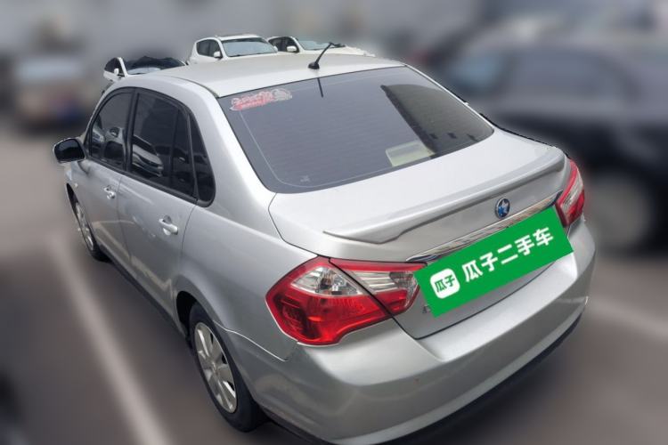 Used Venucia D50 2013 1.6L Manual Fashion Edition
