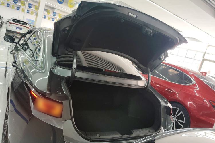 Used CHANGAN Eado 2025 Blue Whale 1.5T 500Bar Prestige Model
