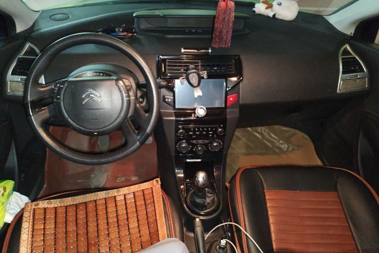 Used Citroen C-Quatre 2011 Sedan 1.6L Manual Fashion Edition Center Console