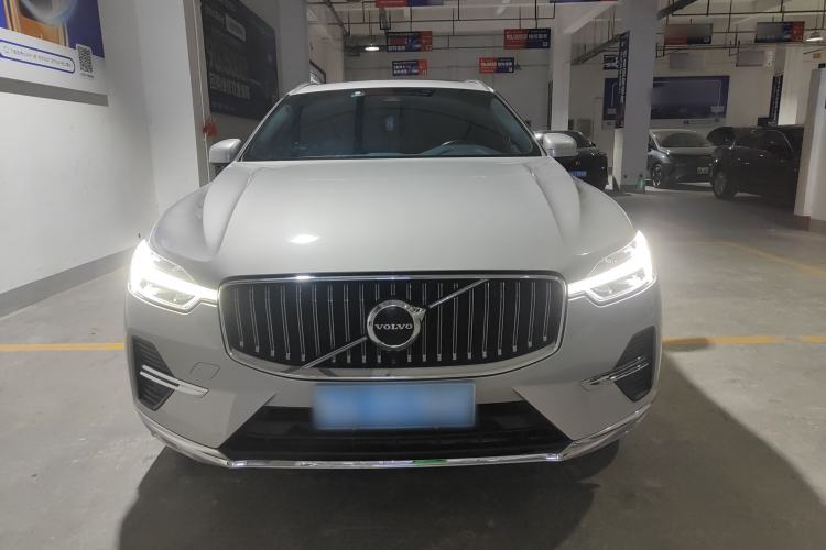 Used Volvo XC60 2023 B5 4x4 Smart Luxury Edition