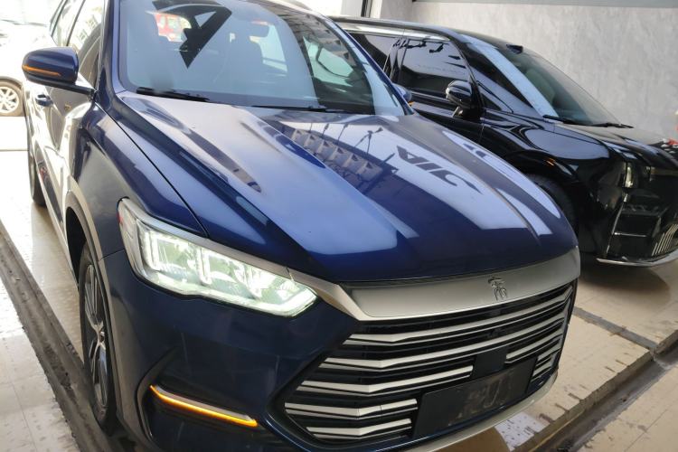 Used BYD Song Pro New Energy 2022 DM-i 51km Luxury Model Front Right 45 Deg