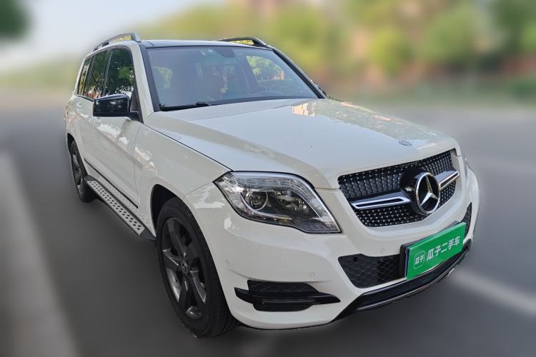 Used Mercedes-Benz GLK-Class 2013 GLK 300 4MATIC Dynamic Sunroof Model
