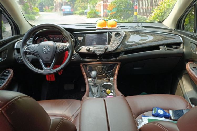 Used Buick Envision 2014 28T Four-Wheel Drive Elite Model Center Console