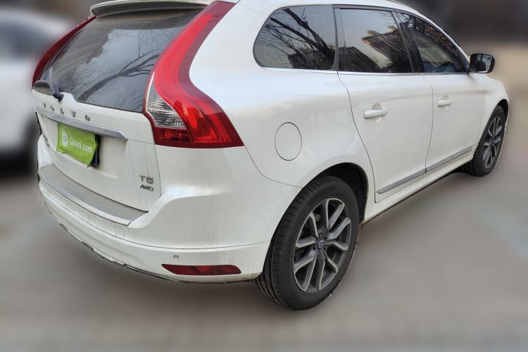 Used Volvo XC60 2017 T5 AWD Smart Range Edition Rear Right 45 Deg