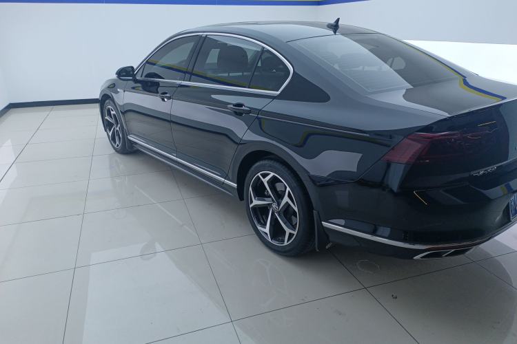 Used Volkswagen Magotan 2023 2 Million Units Commemorative Edition 330TSI DSG Luxury Version