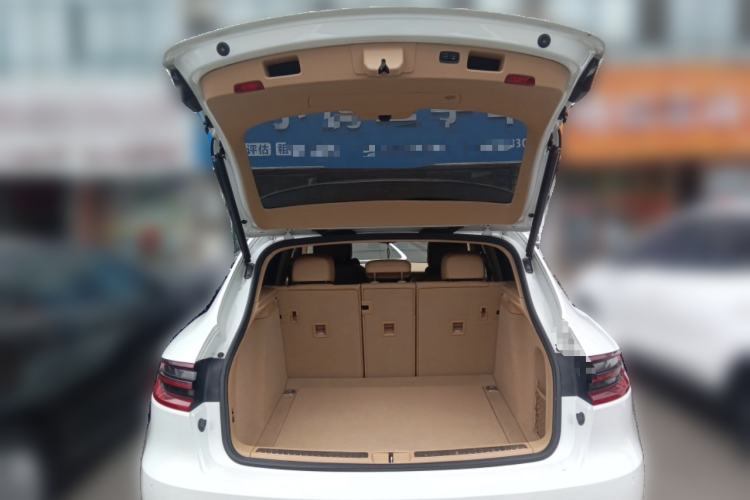 Used Porsche Macan 2017 Macan 2.0T Trunk