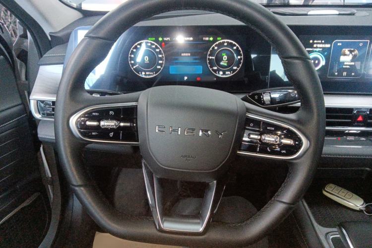 Used Chery Fengyun A8 2025 Model 70km Basic Version