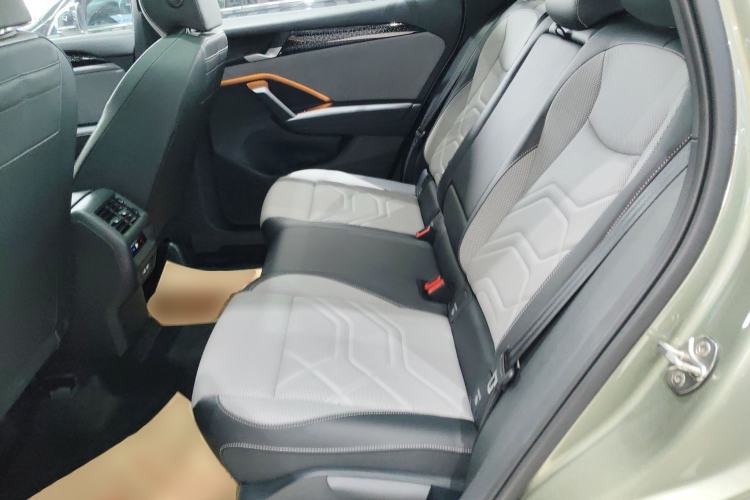 Used Volkswagen Tayron 2025 Tiguan L 380TSI 4Motion Luxury Easy Package Left Rear Seat